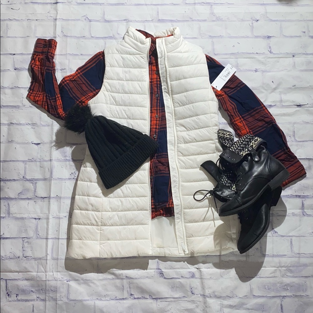 Liz Claiborne Crème puff vest.